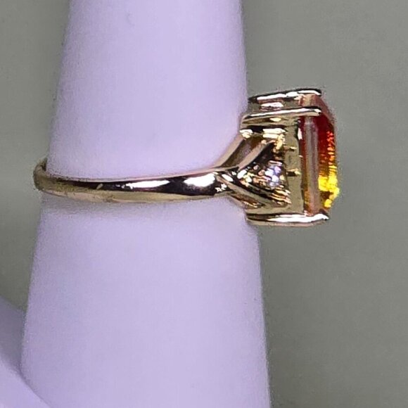 Gradient Orange-Yellow Emerald‎ Cut Solitaire Golden Ring Size 7 (NWOT) - Picture 3 of 6